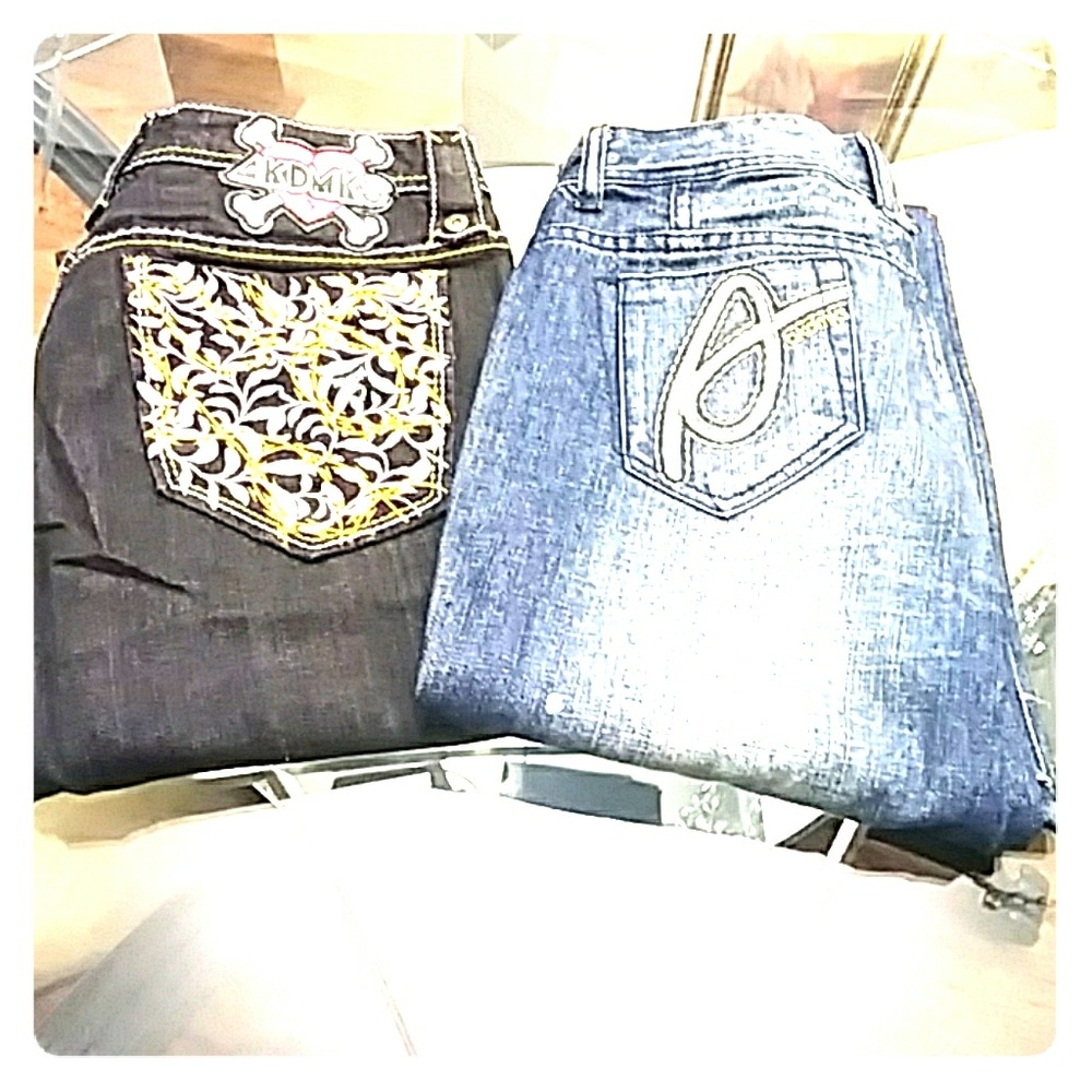 " BUNDLE & SAVE" WOMENS JEANS SIZE 29 & 30